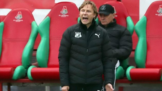 Bývalý reprezentační záložník Valerij Karpin je novým trenérem ruské fotbalové reprezentace. Bývalý reprezentační záložník Valerij Karpin je novým trenérem ruské fotbalové reprezentace.