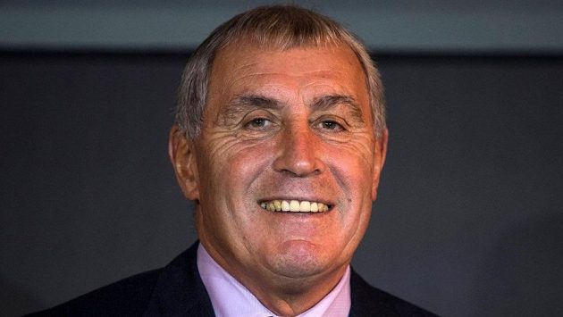 Anglickou fotbalovou legendu Petera Shiltona (na snímku) může Paul Bastock překonat. Anglickou fotbalovou legendu Petera Shiltona (na snímku) může Paul Bastock překonat.