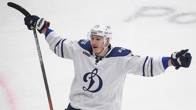 Hokejový útočník Dmitrij Jaškin patří k nejlépe placeným hráčům KHL. Hokejový útočník Dmitrij Jaškin patří k nejlépe placeným hráčům KHL.