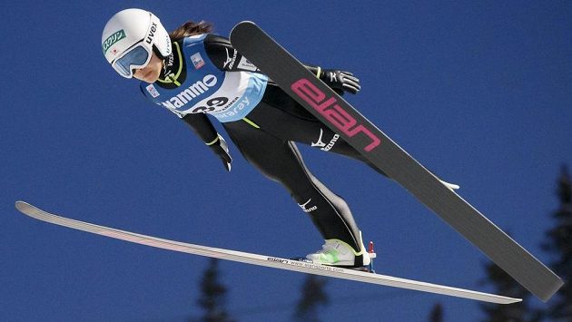 Japonka Sara Takanašiová v Lillehammeru vyhrála závod SP. Japonka Sara Takanašiová v Lillehammeru vyhrála závod SP.