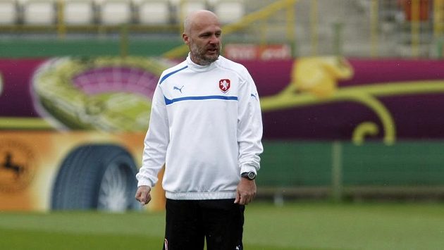 Michal Bílek na tréninku fotbalové reprezentace. Michal Bílek na tréninku fotbalové reprezentace.