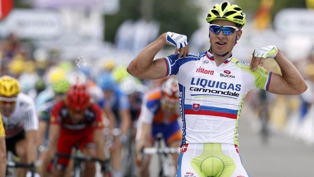 Takhle slovenský cyklista Peter Sagan oslavoval triumf v první etapě Tour de France Takhle slovenský cyklista Peter Sagan oslavoval triumf v první etapě Tour de France