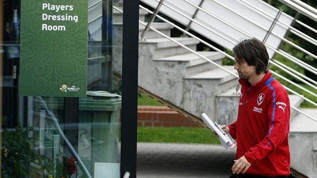 Tomáš Rosický proti Portugalcům pravděpodobně hrát nebude. Tomáš Rosický proti Portugalcům pravděpodobně hrát nebude.