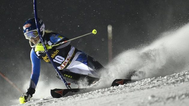 Slalomářka Mikaela Shiffrinová z USA ovládla závod Světového poháru v Aare. Slalomářka Mikaela Shiffrinová z USA ovládla závod Světového poháru v Aare.