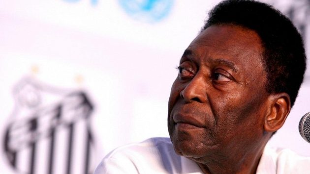 Pelé - brazilská legenda a jeden z nejlepších fotbalistů planety. Pelé - brazilská legenda a jeden z nejlepších fotbalistů planety.