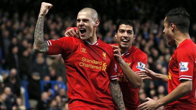 Obránce Liverpoolu Martin Škrtel (vlevo) a útočník Luis Suárez se radují z gólu. Obránce Liverpoolu Martin Škrtel (vlevo) a útočník Luis Suárez se radují z gólu.