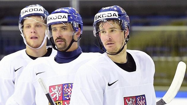 Úderné trio. David Pastrňák (vlevo), Tomáš Plekanec a Roman Červenka (vpravo) Úderné trio. David Pastrňák (vlevo), Tomáš Plekanec a Roman Červenka (vpravo)