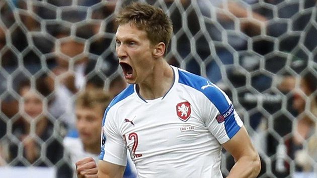 Milan Škoda se raduje z premiérového gólu české reprezentace na EURO. Milan Škoda se raduje z premiérového gólu české reprezentace na EURO.