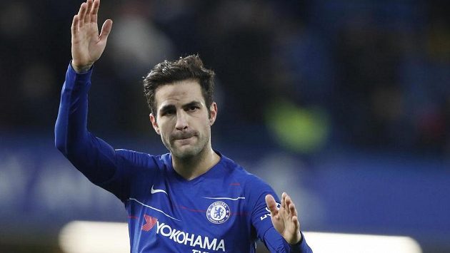 Sbohem! Cesc Fábregas se loučí s fanoušky Chelsea. Sbohem! Cesc Fábregas se loučí s fanoušky Chelsea.