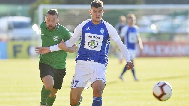 Zleva střelec dvou příbramských gólů Antonín Fantiš a Matěj Chaluš z Boleslavi. Zleva střelec dvou příbramských gólů Antonín Fantiš a Matěj Chaluš z Boleslavi.