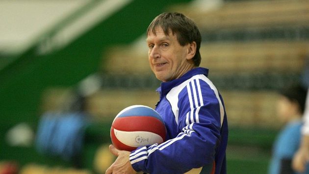 Volejbalový trenér Jiří Teplý na archivním snímku. Volejbalový trenér Jiří Teplý na archivním snímku.