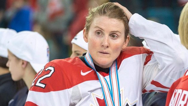 Hayley Wickenheiserová po finále mistrovství světa 2016. Hayley Wickenheiserová po finále mistrovství světa 2016.