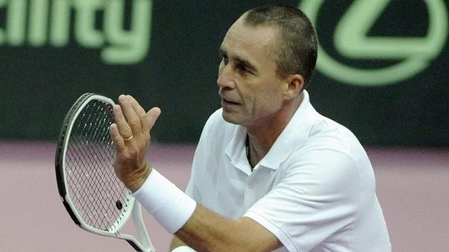 Čechoameričan Ivan Lendl na ostravské exhibici tenisových legend. Čechoameričan Ivan Lendl na ostravské exhibici tenisových legend.