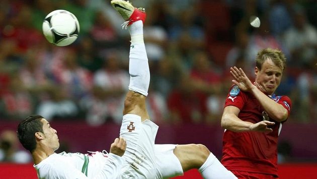 Cristiano Ronaldo pálil proti Česku ze všech pozic. Cristiano Ronaldo pálil proti Česku ze všech pozic.