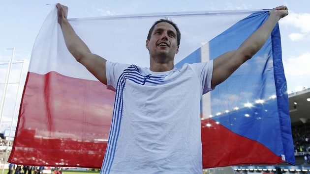 Vítězslav Veselý, novopečený mistr Evropy v hodu oštěpem, získal pro českou výpravu v Helsinkách první cenný kov Vítězslav Veselý, novopečený mistr Evropy v hodu oštěpem, získal pro českou výpravu v Helsinkách první cenný kov
