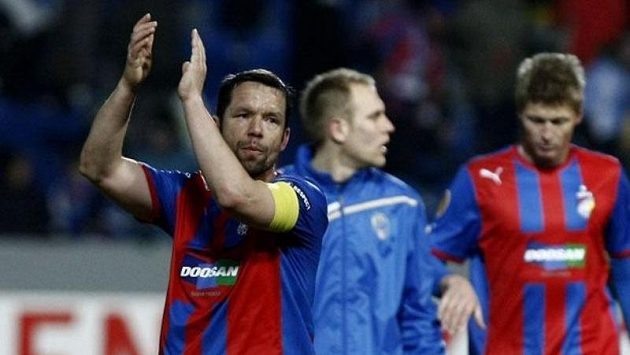 Vykartovaný kapitán Pavel Horváth bude v odvetě proti Schalke Plzni chybět. Vykartovaný kapitán Pavel Horváth bude v odvetě proti Schalke Plzni chybět.