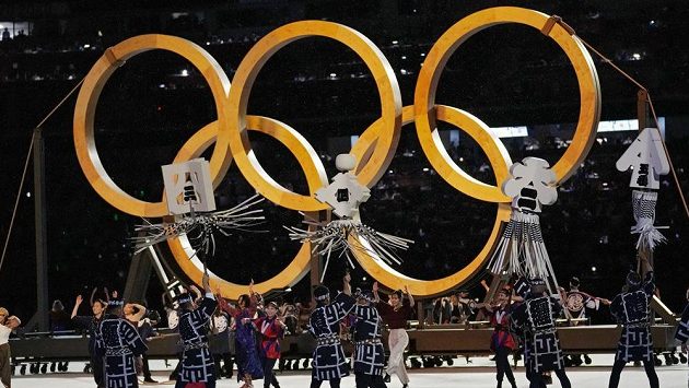 Olympijský tanec během slavnostního zahájení. Olympijský tanec během slavnostního zahájení.
