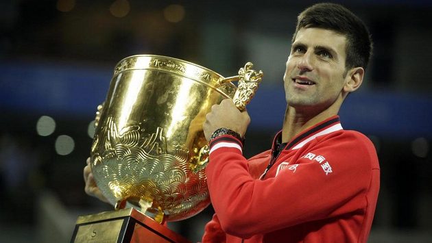 Novak Djokovič si v Pekingu ve finále poradil i s Rafou Nadalem a připsal si tamní šesté prvenství. Novak Djokovič si v Pekingu ve finále poradil i s Rafou Nadalem a připsal si tamní šesté prvenství.