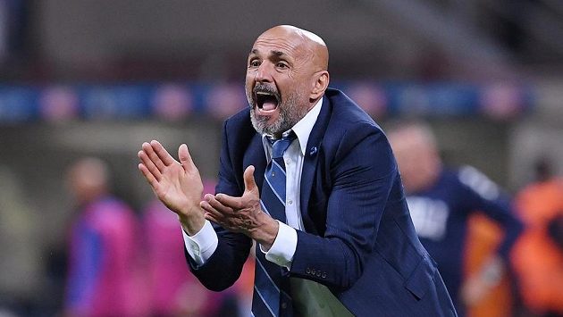 Luciano Spalletti ještě jako kouč Interu. Luciano Spalletti ještě jako kouč Interu.