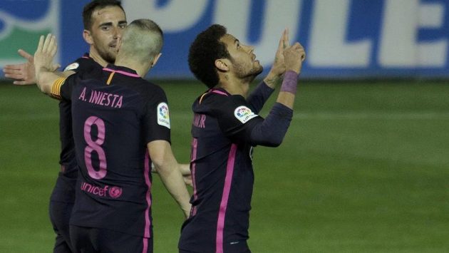 Brazilec Neymar si proti Realu Madrid nezahraje kvůli trestu za vyloučení Brazilec Neymar si proti Realu Madrid nezahraje kvůli trestu za vyloučení