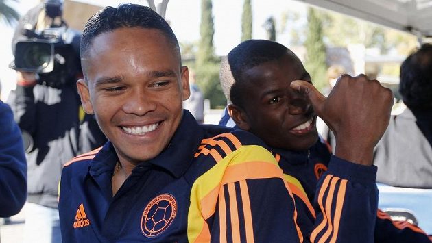 Kolumbijský útočník Carlos Bacca (vlevo). Kolumbijský útočník Carlos Bacca (vlevo).