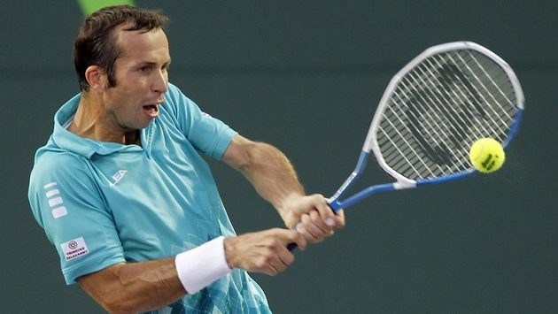 Radek Štěpánek v utkání proti Rafaelu Nadalovi v Miami. Na španělského favorita český reprezentant nestačil. Radek Štěpánek v utkání proti Rafaelu Nadalovi v Miami. Na španělského favorita český reprezentant nestačil.