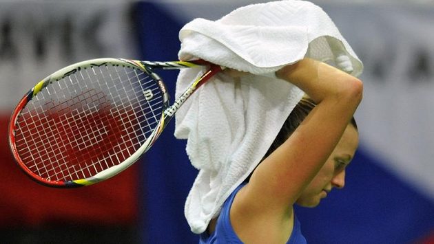 Na Petře Kvitové se nakonec zdravotní problémy projevily. Na Petře Kvitové se nakonec zdravotní problémy projevily.