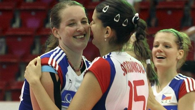Radost českých volejbalistek Radost českých volejbalistek
