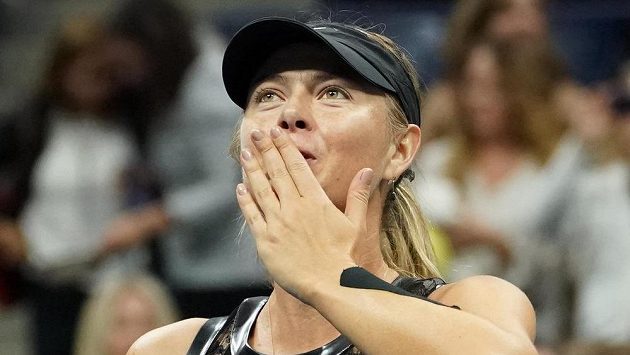 Ruská tenistka Maria Šarapovová po vítězství nad Američankou Sofií Keninovou na US Open. Ruská tenistka Maria Šarapovová po vítězství nad Američankou Sofií Keninovou na US Open.