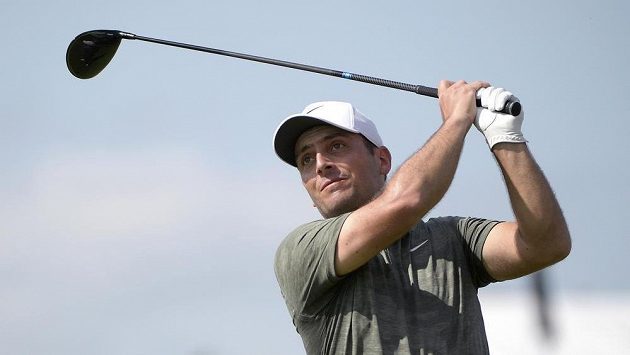 Francesco Molinari v Orlandu při Arnold Palmer Invitational. Francesco Molinari v Orlandu při Arnold Palmer Invitational.