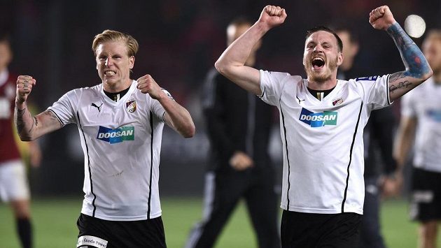 Plzeňští František Rajtoral (vlevo) a Ondřej Vaněk jsou nažhavení na začátek nové sezóny. Plzeňští František Rajtoral (vlevo) a Ondřej Vaněk jsou nažhavení na začátek nové sezóny.