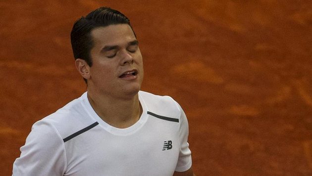 Kanaďan Milos Raonic si v Paříži nezahraje. Kanaďan Milos Raonic si v Paříži nezahraje.