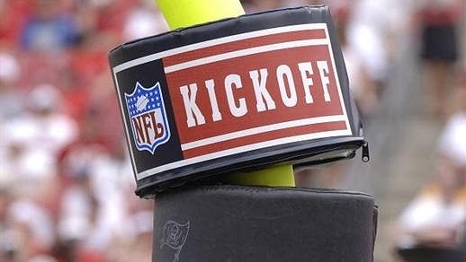 Komisař Roger Goodell včera oznámil, že nová sezóna NFL bude místo tradičního čtvrtka zahájena ve středu 5. září Komisař Roger Goodell včera oznámil, že nová sezóna NFL bude místo tradičního čtvrtka zahájena ve středu 5. září
