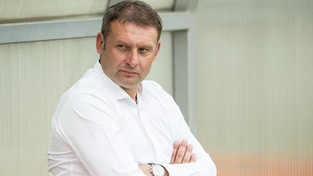 Trenér Brna Svatopluk Habanec si po další bezgólové remíze vyslechl nelichotivé reakce fanoušků. Trenér Brna Svatopluk Habanec si po další bezgólové remíze vyslechl nelichotivé reakce fanoušků.