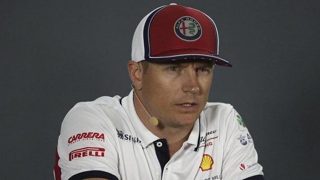 Bývalý mistr světa formule 1 Fin Kimi Räikkönen přijde kvůli nákaze koronavirem také o Velkou cenu Itálie, která se pojede o víkendu v Monze. Bývalý mistr světa formule 1 Fin Kimi Räikkönen přijde kvůli nákaze koronavirem také o Velkou cenu Itálie, která se pojede o víkendu v Monze.