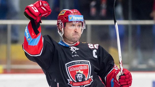 Jaroslav Bednář z Hradce Králové oslavuje gól. Jaroslav Bednář z Hradce Králové oslavuje gól.