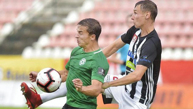 Marko Alvir z Příbrami a Pavel Novák z Českých Budějovic. Marko Alvir z Příbrami a Pavel Novák z Českých Budějovic.