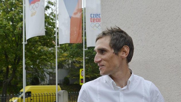 Cyklista Roman Kreuziger přichází na jednání Rozhodčí komise Českého olympijského výboru. Cyklista Roman Kreuziger přichází na jednání Rozhodčí komise Českého olympijského výboru.