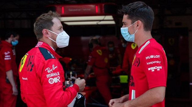 Sebastian Vettel (vlevo) a Charles Leclerc. Sebastian Vettel (vlevo) a Charles Leclerc.