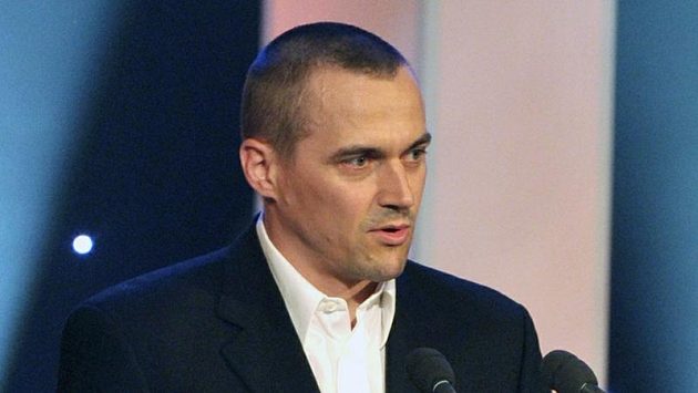 Viktor Ujčík z týmu HC Vítkovice Steel byl vyhlášen nejslušnějším hráčem hokejové sezony 2011/2012. Viktor Ujčík z týmu HC Vítkovice Steel byl vyhlášen nejslušnějším hráčem hokejové sezony 2011/2012.