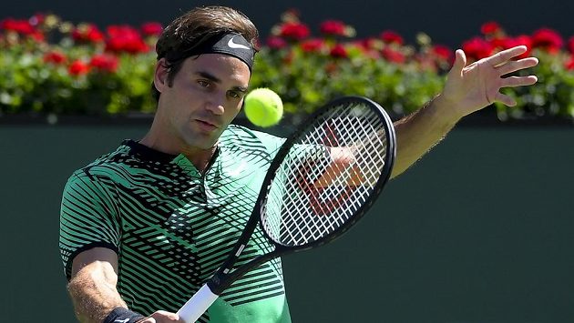 Roger Federer v semifinále proti Jacku Sockovi. Roger Federer v semifinále proti Jacku Sockovi.