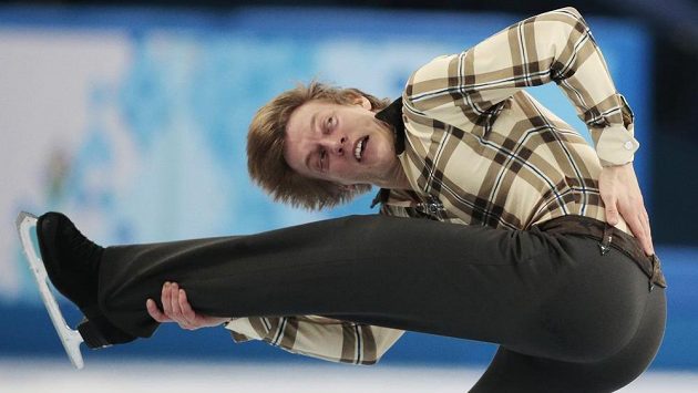 Krasobruslař Tomáš Verner v krátkém programu olympijské soutěže v Soči. Krasobruslař Tomáš Verner v krátkém programu olympijské soutěže v Soči.