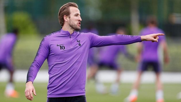 Útočná hvězda Tottenhamu Hotspur Harry Kane během tréninku před finálovým zápasem Ligy mistrů proti Liverpoolu. Útočná hvězda Tottenhamu Hotspur Harry Kane během tréninku před finálovým zápasem Ligy mistrů proti Liverpoolu.