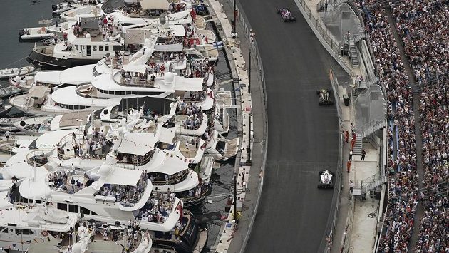 Jezdci formule 1 si stěžují na Velkou cenu Monaka. Jezdci formule 1 si stěžují na Velkou cenu Monaka.