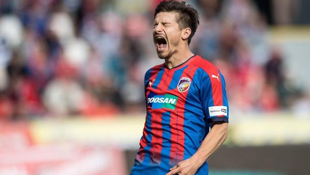 Plzeňský záložník Václav Pilař Plzeňský záložník Václav Pilař
