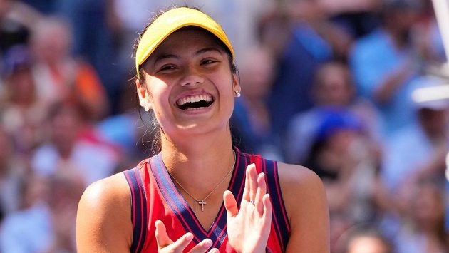 Sen pokračuje! Emma Raducanuová prošla na US Open z kvalifikace do semifinále. Sen pokračuje! Emma Raducanuová prošla na US Open z kvalifikace do semifinále.