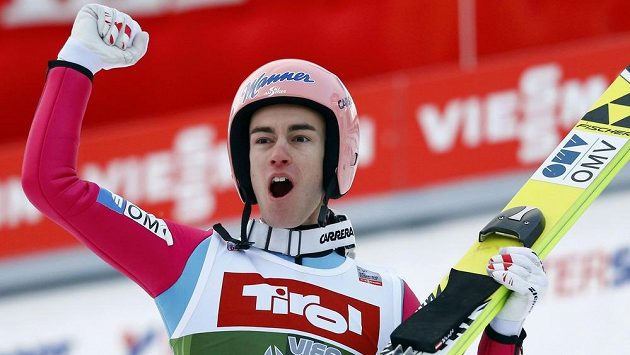 Takto slavil Stefan Kraft po druhém místě na můstku v Innsbrucku. Takto slavil Stefan Kraft po druhém místě na můstku v Innsbrucku.
