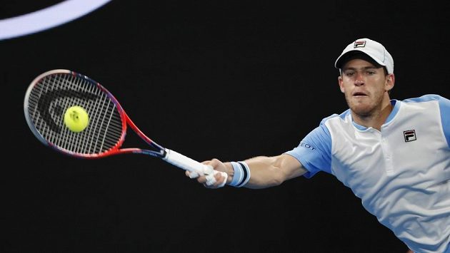 Argentinský tenista Diego Schwartzman během utkání třetího kola Australian Open. Argentinský tenista Diego Schwartzman během utkání třetího kola Australian Open.