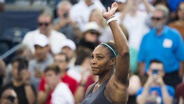 Serena Williamsová po vítězství nad Češkou Marií Bouzkovou. Serena Williamsová po vítězství nad Češkou Marií Bouzkovou.