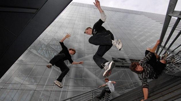 Le Parkour, nebo Freerunning? Le Parkour, nebo Freerunning?